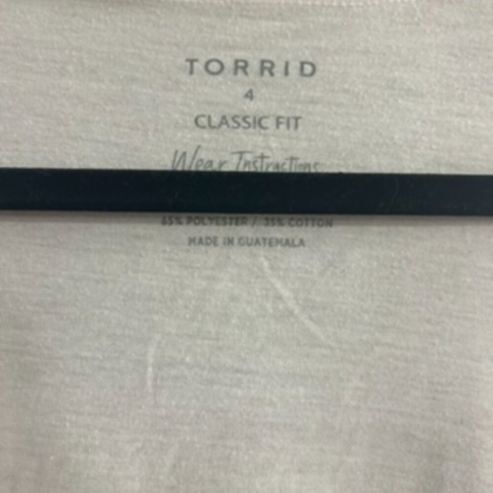 TORRID White Long Sleeve V-Neck, Size 4 - Picture 2 of 2